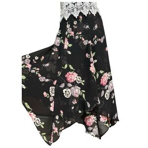 Floral handkerchief hem skirt